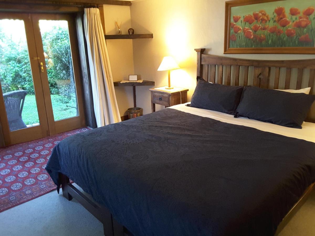 Wanaka Stonehouse Bed & Breakfast Bagian luar foto